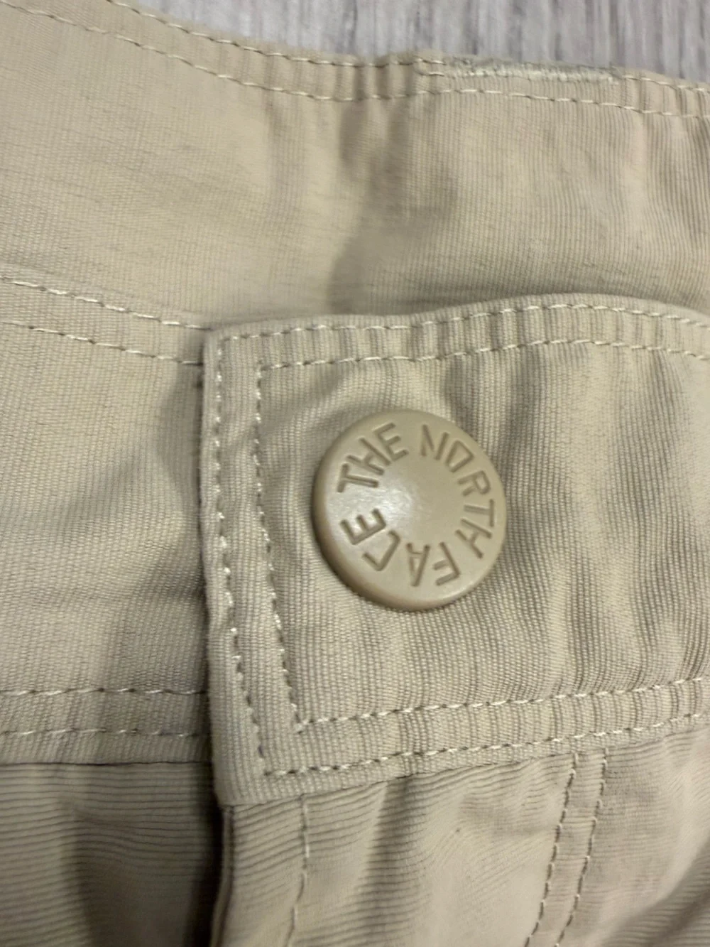 The North Face Men's Beige Hiking Utility Shorts Size 38